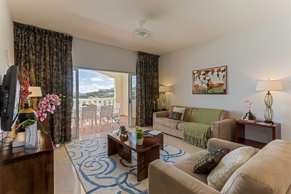 Princess Heights Luxury Condo Hotel Oyster Pond Exteriér fotografie